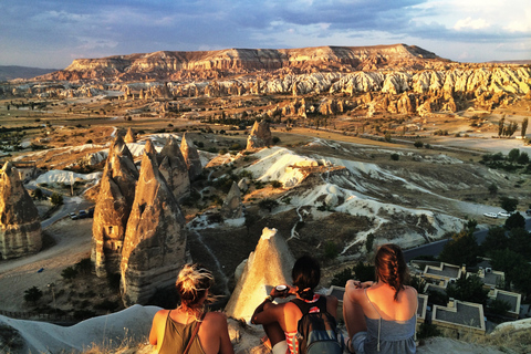 Explorando a Capadócia: Uma aventura cultural de dois diasTraslado gratuito dos hotéis de Antalya - Alanya - Side - Kemer