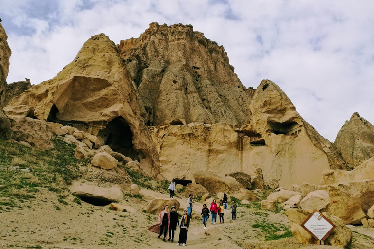 Explorando a Capadócia: Uma aventura cultural de dois diasTraslado gratuito dos hotéis de Antalya - Alanya - Side - Kemer