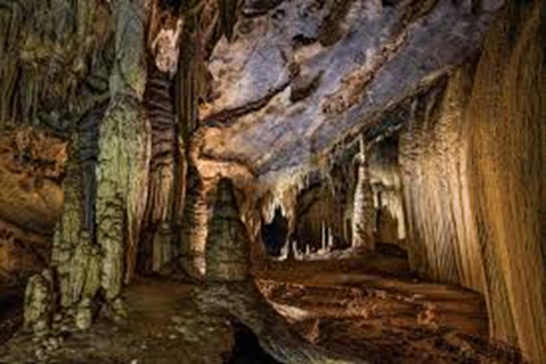 HUE: EXPLORE PARADISE CAVE