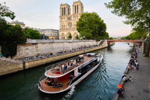Paris : Croisière sur la Seine et visite guidée du quartier de la Tour Eiffel