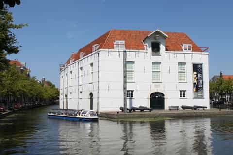 Delft: Canal Cruise with Guided Commentary