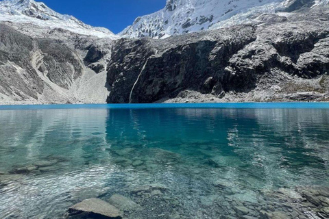 Laguna 69: joia da Cordilheira Branca