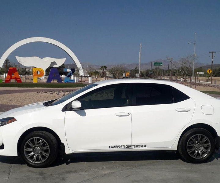 La Paz: Roundtrip Transfer to La Paz International Airport