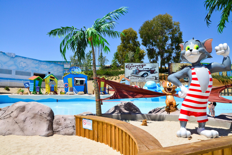 Madrid: Parque Warner Beach Entry Ticket