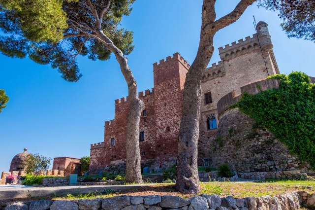 Visit Barcelona Castelldefels Castle Ticket with Audio Guide in Sitges, Spain