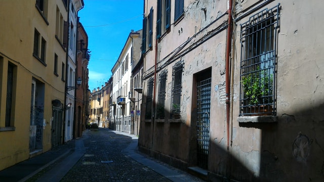 Visit Ferrara Medieval Ferrara and the Jewish Ghetto Walking Tour in Ferrara, Italia