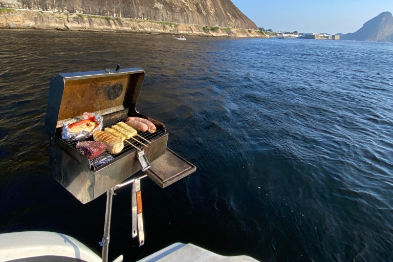 Rio de Janeiro: Private Speedboat Trip with Barbecue Rio de Janeiro: 5-Hour Private Boat Tour
