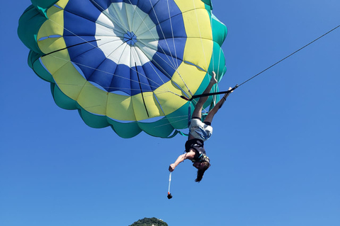 Rio de Janeiro: 2-timmars båttur med parasailing(!) Rio de Janeiro: 2-timmars båttur med parasailing