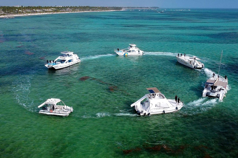 Punta Cana: Party Boat con snorkeling, alcolici e hip hopPunta Cana: festa in barca con snorkeling, alcolici e hip hop