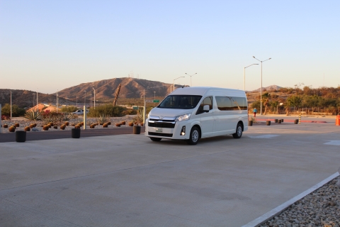 La Paz Airport: Private Roundtrip Transfer to La Ventan Private Mini Van - 1 to 8 Persons