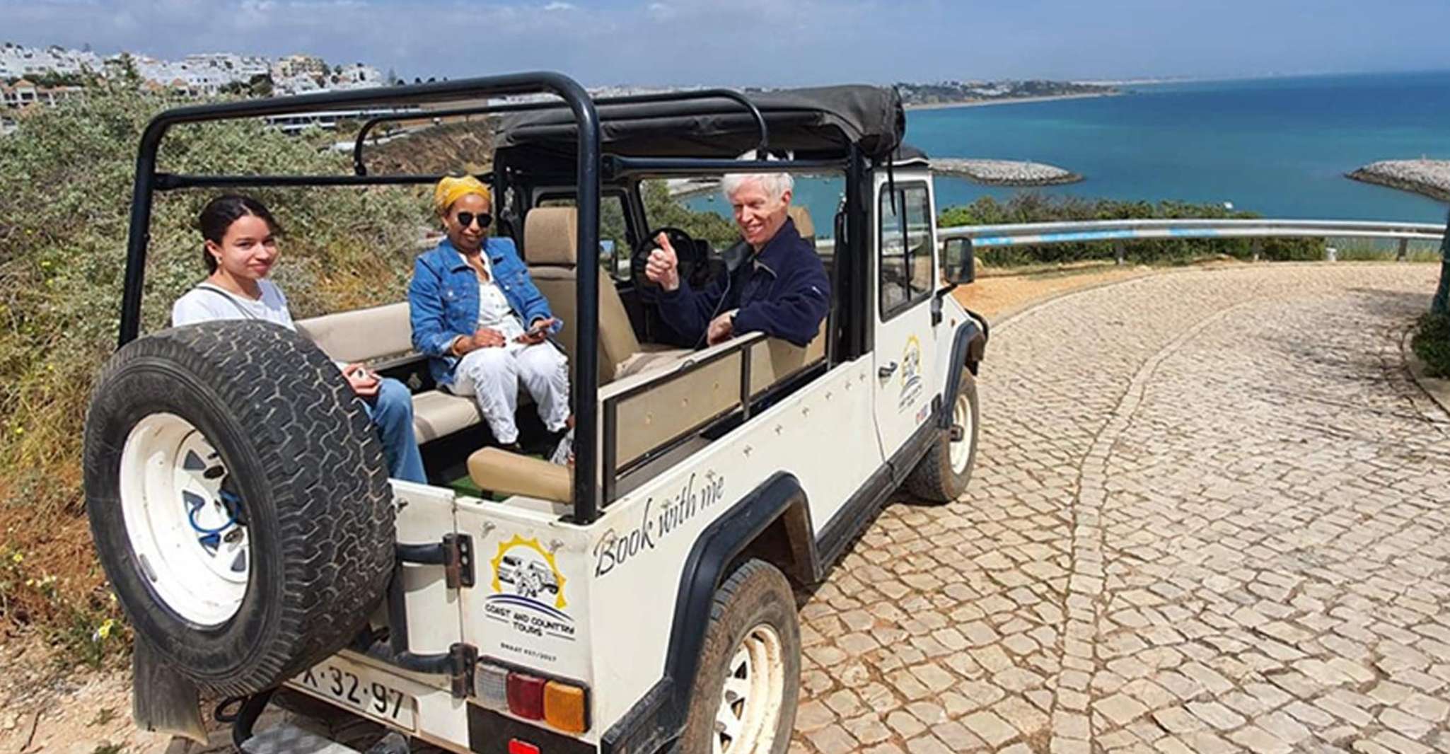 Albufeira, plages, vieille ville et visite en jeep de lagon de Salgados - Housity