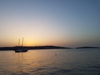 Croisière du coucher du soleil au Blue Lagoon et Seacaves - Hizvo
