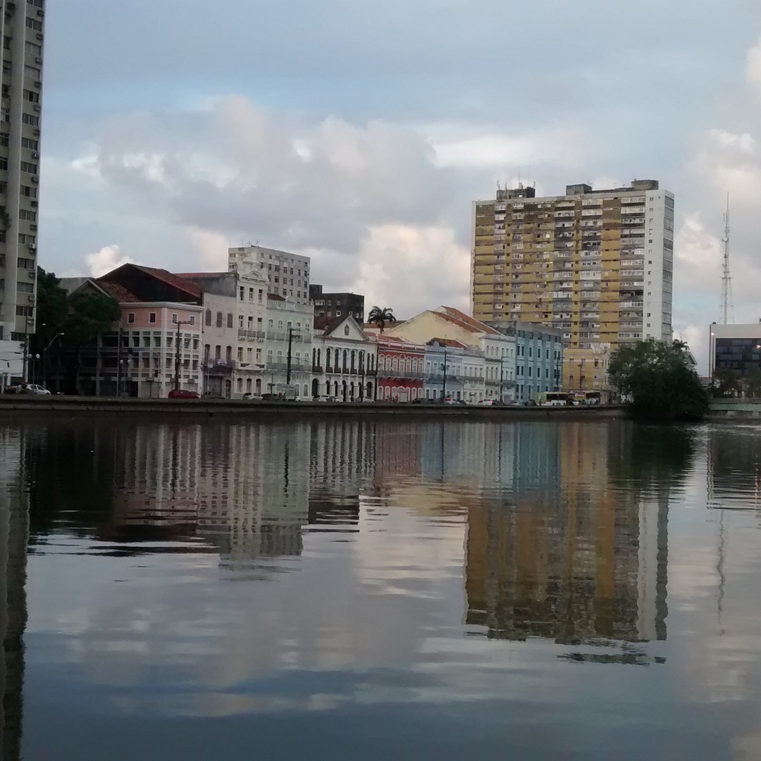 Colagem de mídia