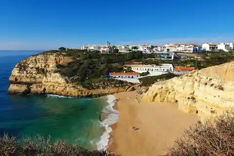 Algarve: Carvoerio e Benagil Passeio a Pé e Cruzeiro