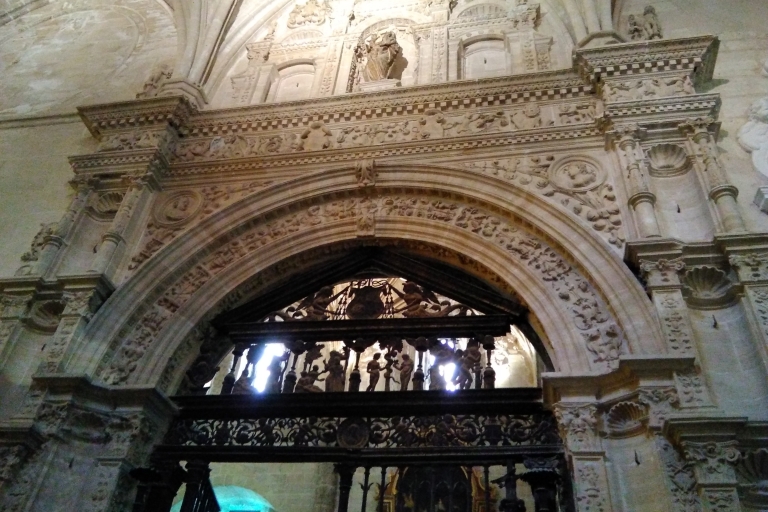 Madryt: całodniowa wycieczka do Cuenca, wiszących domów i katedryMadryt: Całodniowa wycieczka do Cuenca, Wiszących Domów i Katedry