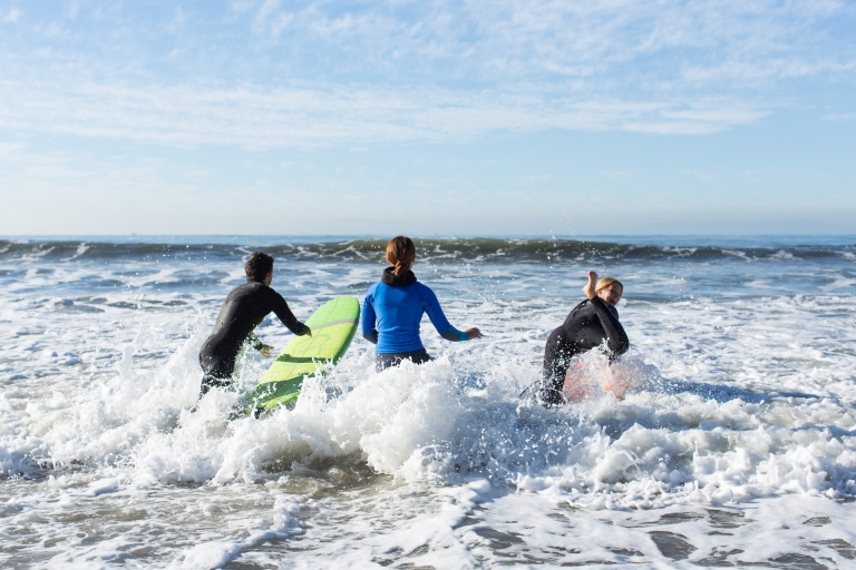 Ventura: Lección privada de surf para principiantes de 1,5 horasClase privada de surf a las 13:00