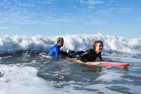 Ventura: Lección privada de surf para principiantes de 1,5 horasClase privada de surf a las 13:00
