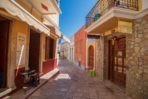 Ab Rhodos: Ganztägige Bootsfahrt zur Insel Symi