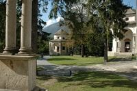 Cannobio, Domodossola and Sacred Mountain Tour - Housity