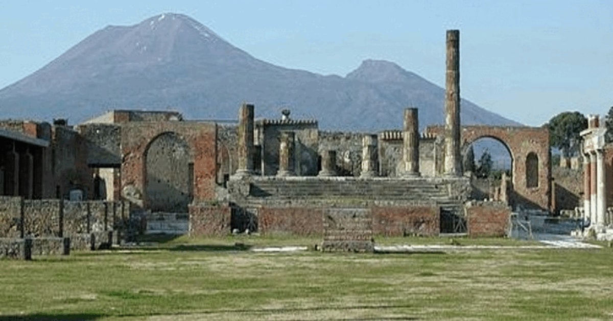 Amalfi Coast: Pompeii Guided Tour with Skip-the-Line Entry | GetYourGuide