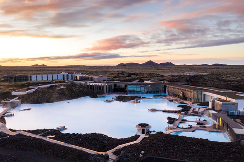 Geldingadalir Volcano Hike & Blue Lagoon Comfort Ticket