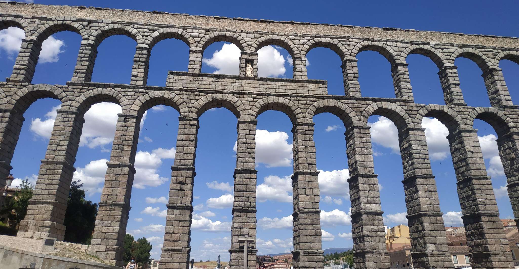 Suitetrails - Segovia, Guided Walking Tour with Cathedral & Alcázar Entry