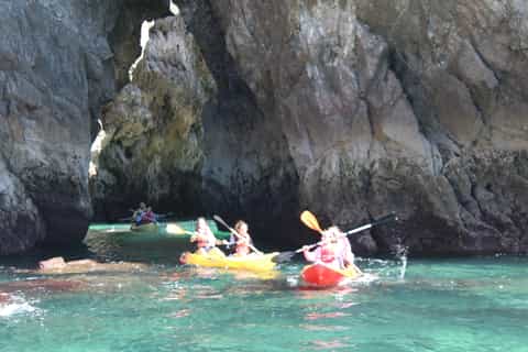 From Sesimbra: Arrábida Natural Park Kayak and Caves Tour