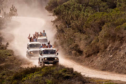 Algarve: Jeep Safari com visita à destilaria e almoçoAlgarve: Safari de Jeep com Visita à Destilaria e Almoço