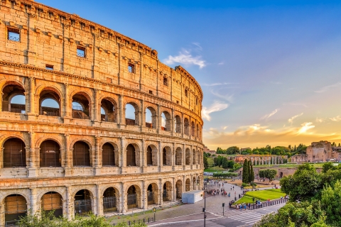 Roma: tour sin colas al Coliseo, Foro y monte PalatinoTour francés para grupos pequeños: Coliseo, Foro y Monte Palatino