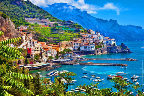 Desde Nápoles: tour por la costa de Amalfi en coche y barcoPaseo en barco por Amalfi