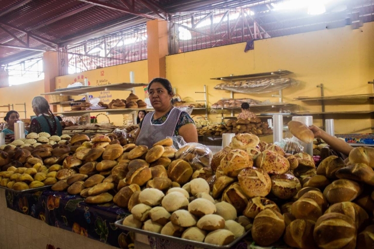 Desde Oaxaca:Mercado Local Dominical y Yacimiento Arqueológico de YagulOaxaca: sitio arqueológico de Yagul, mercado local dominical