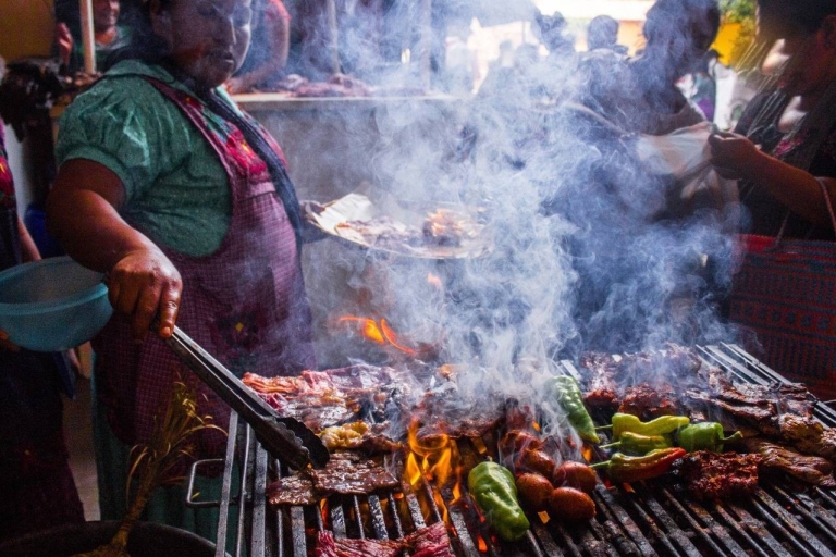 Von Oaxaca: Sonntagsmarkt und archäologische Stätte YagulVon Oaxaca aus: Archäologische Stätte von Yagul und lokaler Sonntagsmarkt