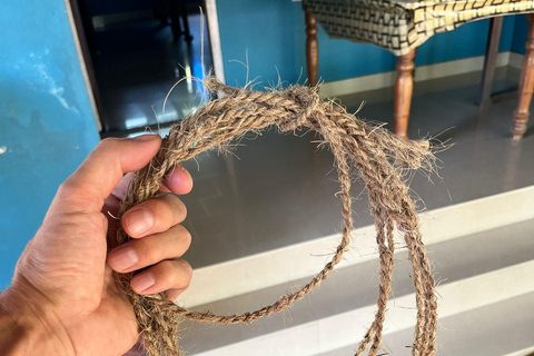 Kerala: Backwater Village Punting Boat Cruise with Lunch