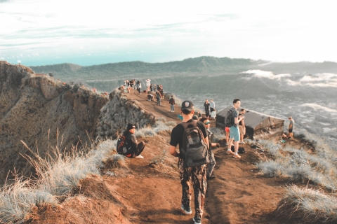 Bali: Sonnenaufgangswanderung am Mount Batur mit Bali Swing