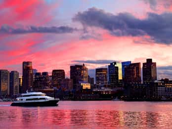 Boston: Bootsfahrt bei Sonnenuntergang Boston: Bootsfahrt bei Sonnenuntergang