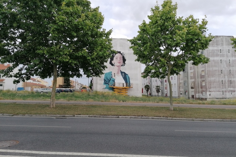 Visite privée d'art de rue dans la baie de LisbonneVisite privée