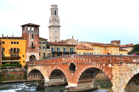 Self-Guided Discovery Game Verona | Secrets Behind the Sites