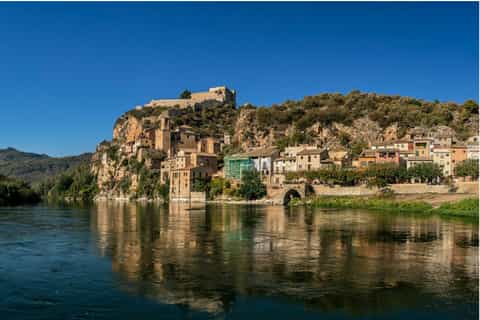 Catalonia:12-Month Unlimited Visits Catalonia Monument Pass