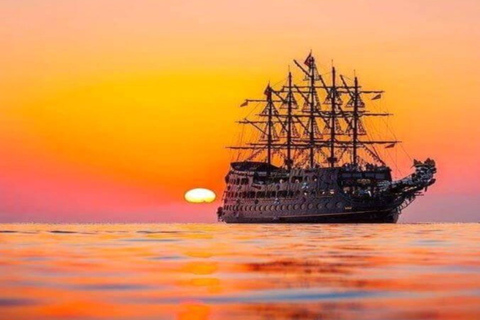 Alanya: Sunset Cruise with DinnerMeet in Alanya Harbor at the Boat