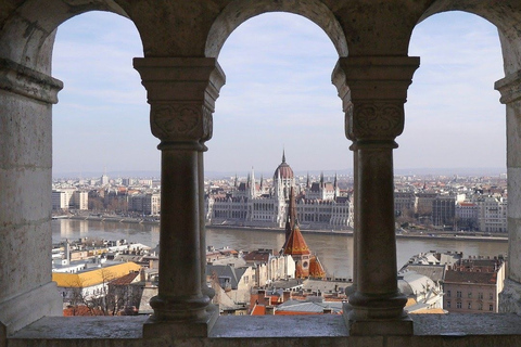 Budapest: Best of City Highlights Walking Tour