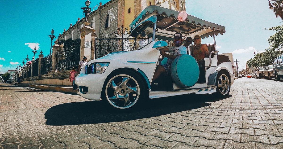 Mazatlán tour de la ciudad en un tradicional coche descapotable