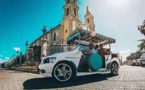 Mazatlan: City Tour in a Traditional "Pulmonia" Open-Air Car