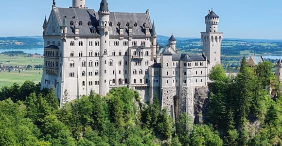 Munich: Private Neuschwanstein & Linderhof Castle Day Trip