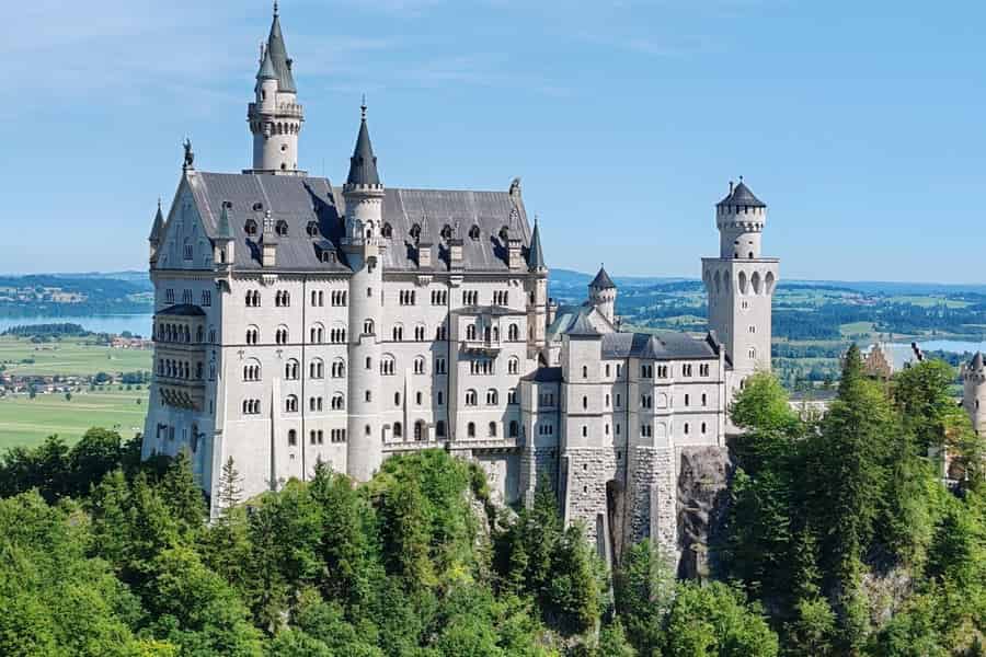 München: Private Tagestour zu den Schlössern Neuschwanstein und Linderhof. Foto: GetYourGuide