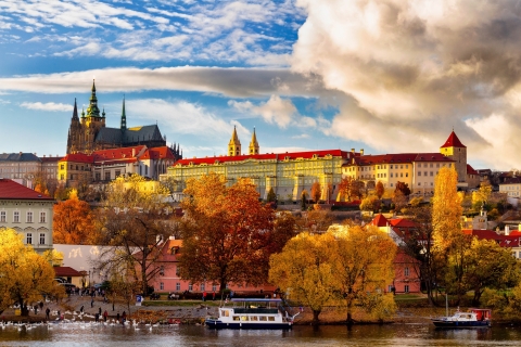 Prague : château, quartier juif, croisière et déjeunerVisite de groupe en russe