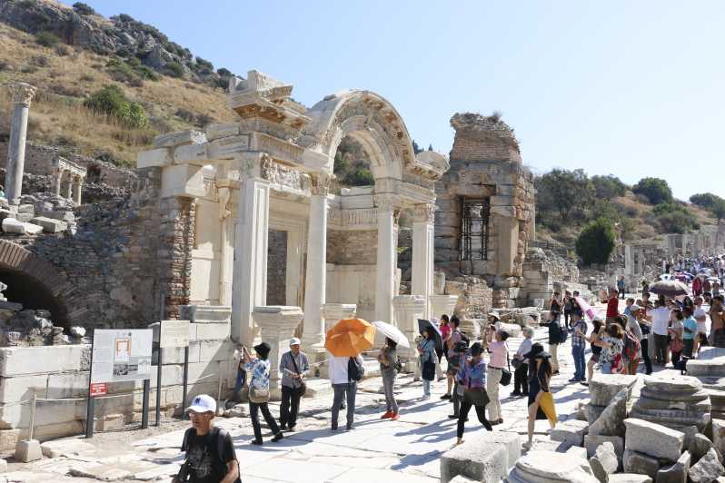 Kusadasi or Selcuk: Full-Day Ephesus Tour with Lunch