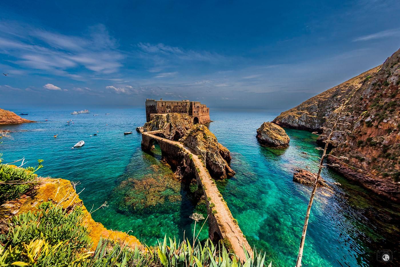 Lissabon: Private Tagestour zu den Berlengas, nach Peniche und Mafra