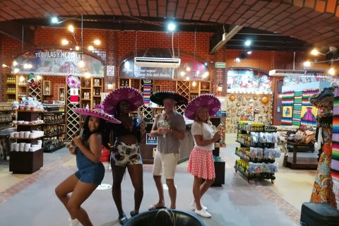 Taco Tour Cancun: Stadtrundfahrt, Tacos, Tequila, Bier & ShoppingCancun: Street Food Tour - Abholung vom Hotel und Rücktransport