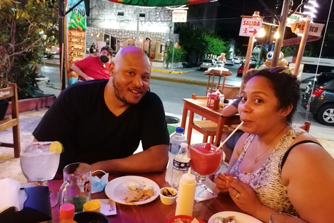 Taco Tour Cancun: Stadtrundfahrt, Tacos, Tequila, Bier & ShoppingTreffpunkt Cancun Down Town