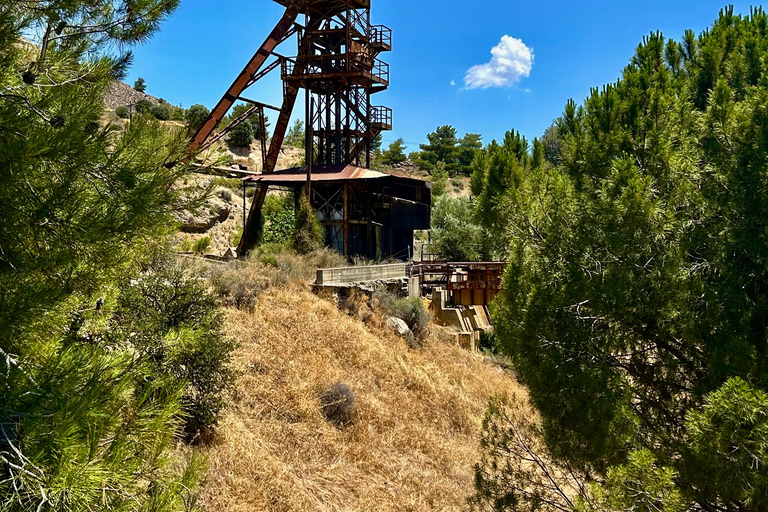 Cyprus: Nature & Lost Places – Mines, Lakes & Colours